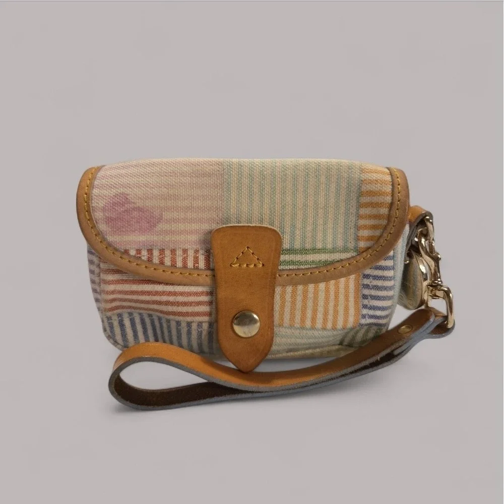 Dooney & Bourke Plaid Coated Canvas Leather Snap Blue‎ Duck Seersucker Wristlet